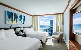 Hotel Carillon Miami Beach